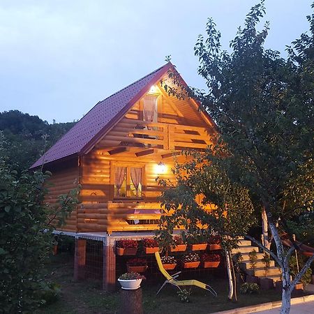 Vacation Home Sajra Kulen Vakuf Exterior foto